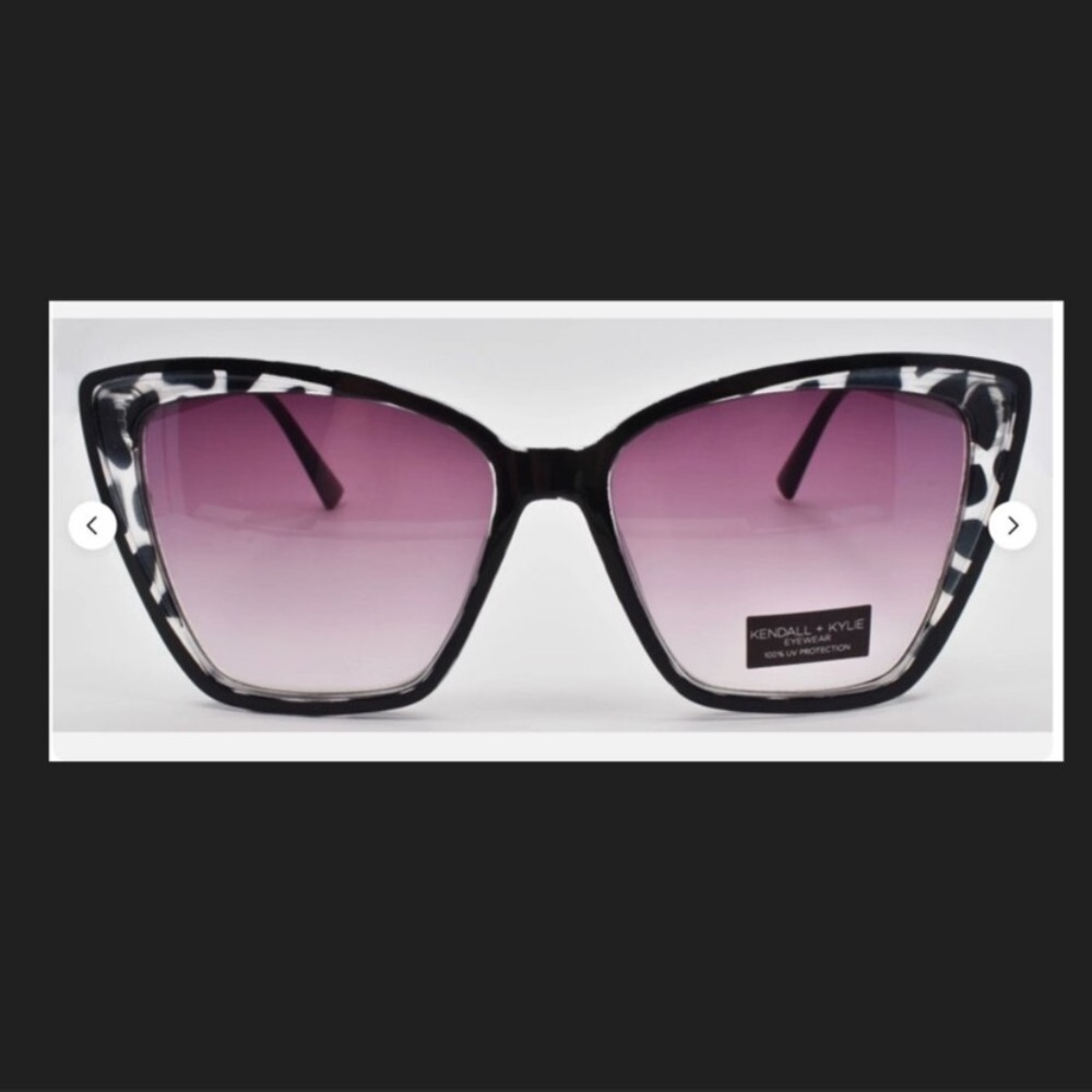 Kendall + Kylie Charlotte Sunglasses KK5126 961